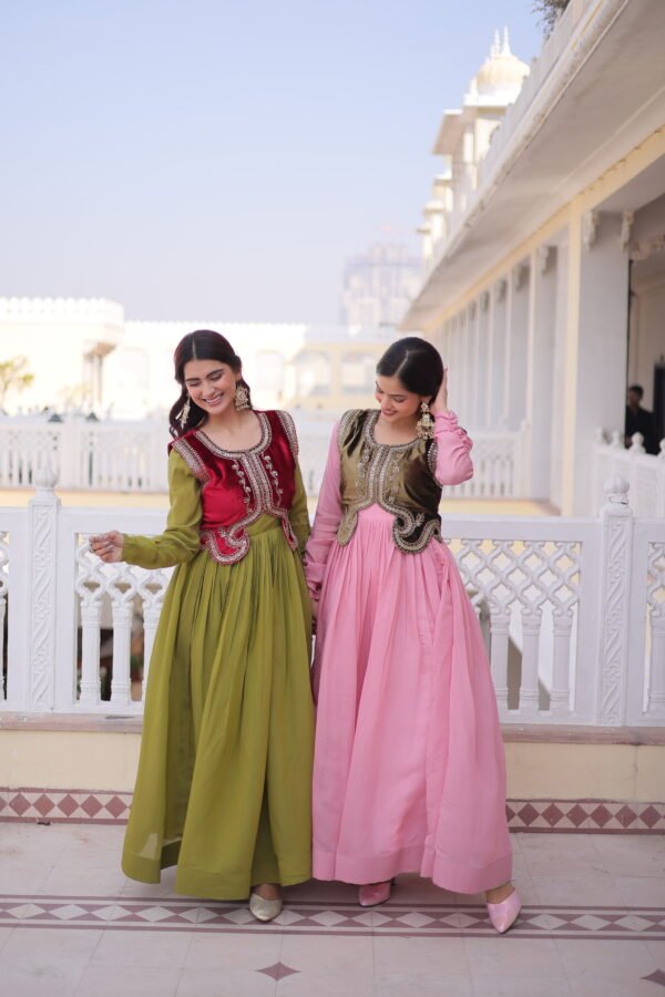 PREMIUM READYMADE GOWN