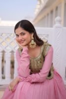 PREMIUM READYMADE GOWN