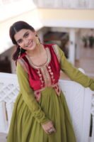 PREMIUM READYMADE GOWN