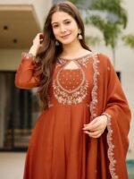 Embroidered kurta set